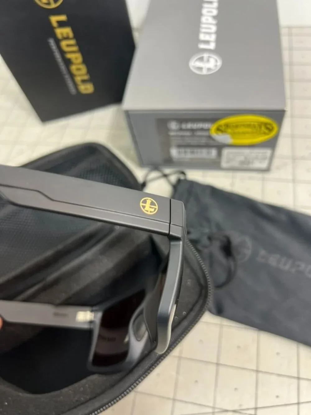 Leupold Becnara Matte Black Sunglasses w/Bronze Mirror Polarized Lens & Case New